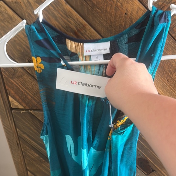 Teal Maxi Dress with Leaf Print - Picture 3 of 3